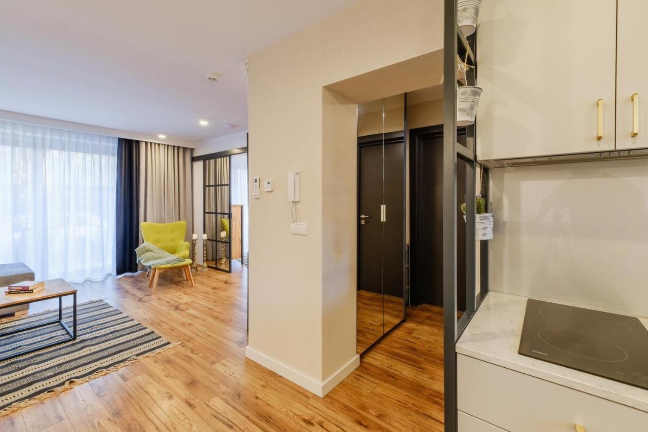 Rezydencja Ornak 5 - Stylowe Apartamenty Z Balkonami I Jacuzzi, 5 Min Pieszo Do Krupowek, Izby Podhalanskie Zakopane Luaran gambar