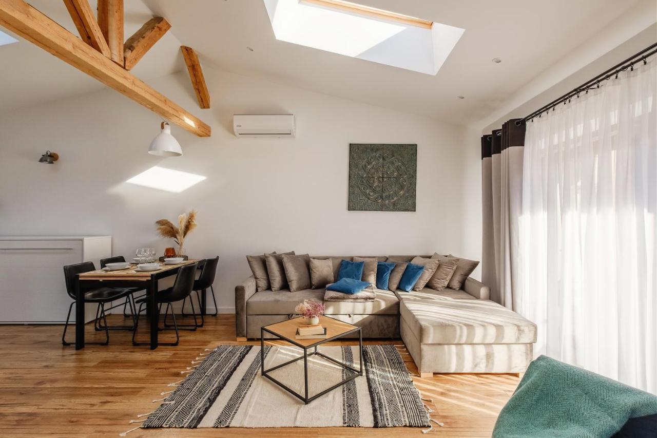 Rezydencja Ornak 5 - Stylowe Apartamenty Z Balkonami I Jacuzzi, 5 Min Pieszo Do Krupowek, Izby Podhalanskie Zakopane Luaran gambar