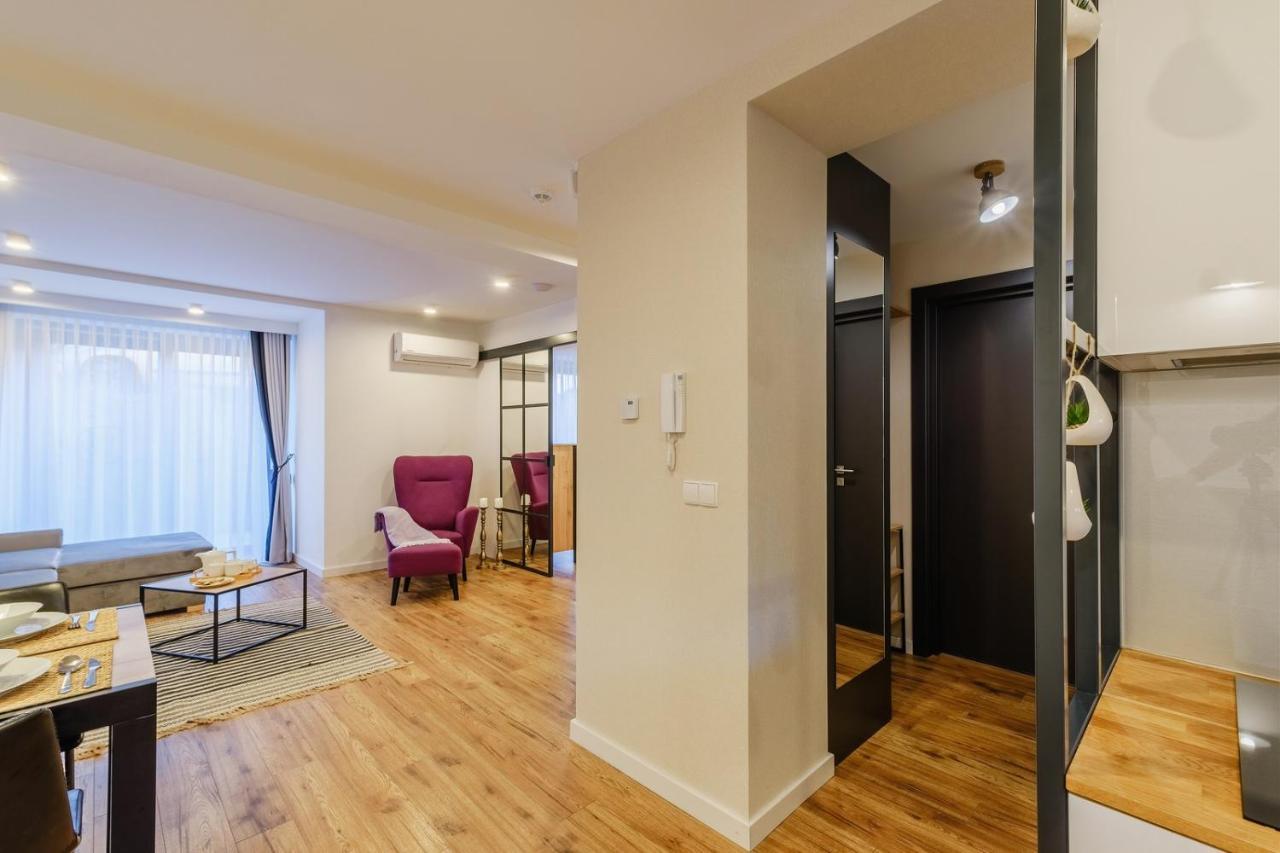 Rezydencja Ornak 5 - Stylowe Apartamenty Z Balkonami I Jacuzzi, 5 Min Pieszo Do Krupowek, Izby Podhalanskie Zakopane Luaran gambar