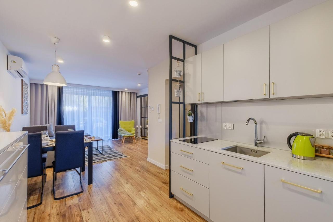 Rezydencja Ornak 5 - Stylowe Apartamenty Z Balkonami I Jacuzzi, 5 Min Pieszo Do Krupowek, Izby Podhalanskie Zakopane Luaran gambar