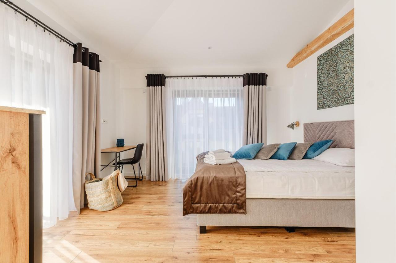 Rezydencja Ornak 5 - Stylowe Apartamenty Z Balkonami I Jacuzzi, 5 Min Pieszo Do Krupowek, Izby Podhalanskie Zakopane Luaran gambar